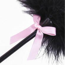 The Bird Feather Clit Tickler - The Glass Dildo @ theglassdildo.co.uk